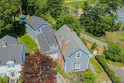 27 Maverick St, Marblehead, MA 01945 - Photo 28