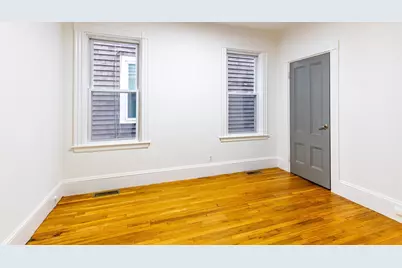 178 L Street #1, Boston, MA 02127 - Photo 4