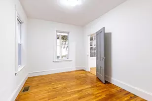 178 L St, Boston, MA 02127 - Photo 18