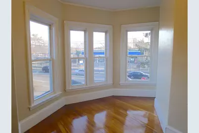 77 Hartford St #2, Newton, MA 02461 - Photo 4