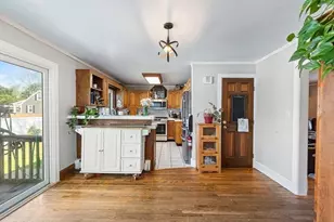91 Sycamore St, Swansea, MA 02777 - Photo 14