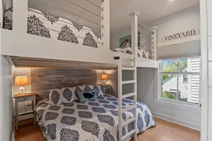 61 Ocean Ave, Oak Bluffs, MA 02557 - Photo 22