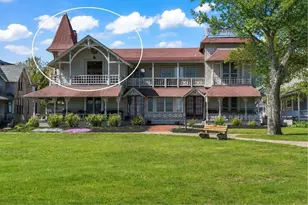 61 Ocean Ave, Oak Bluffs, MA 02557 - Photo 6