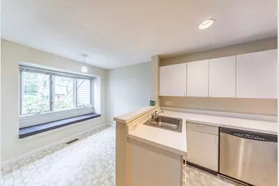 49 Bishops Forest Dr #49, Waltham, MA 02452 - Photo 10
