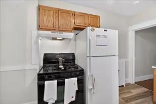 310 Oakland St, Springfield, MA 01108 - Photo 14