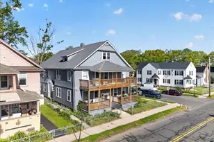 310 Oakland St, Springfield, MA 01108 - Photo 2