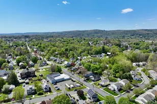 264 Davis St, Greenfield, MA 01301 - Photo 8