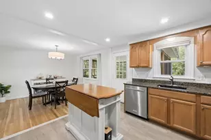 6 Thayer St, Northborough, MA 01532 - Photo 8