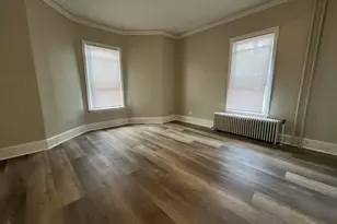 3 Warren St, Danvers, MA 01923 - Photo 4