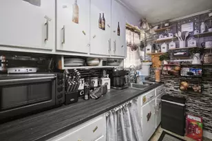 36 Parkin St, Springfield, MA 01104 - Photo 10