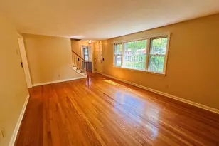 1193 Amostown Rd, West Springfield, MA 01089 - Photo 16