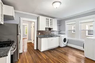 193 Florence St, Boston, MA 02131 - Photo 2