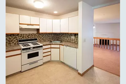 4 Ash Ln #4, Agawam, MA 01001 - Photo 4