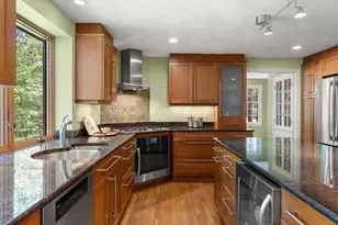 19 Pierce Ave, Westford, MA 01886 - Photo 4