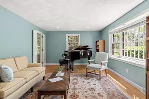19 Pierce Ave, Westford, MA 01886 - Photo 12