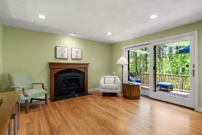 19 Pierce Ave, Westford, MA 01886 - Photo 8