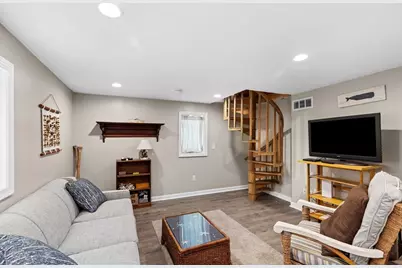 9 Shore Garden Rd, Hull, MA 02045 - Photo 26