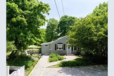 9 Shore Garden Rd, Hull, MA 02045 - Photo 10