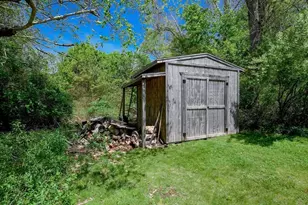 595 New Bedford Rd, Rochester, MA 02770 - Photo 34
