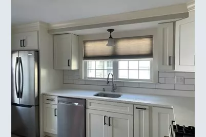 88 Lawn Ave #1, Quincy, MA 02169 - Photo 2