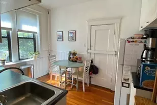 39 Mt Hood, Boston, MA 02135 - Photo 4