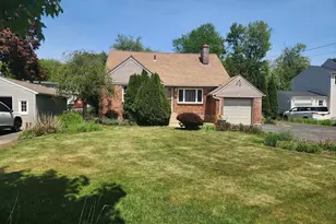123 Maple St, East Longmeadow, MA 01106 - Photo 4