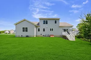 42 Caspian Way, North Attleboro, MA 02760 - Photo 4