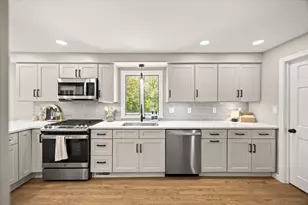376 Hancock, Wrentham, MA 02093 - Photo 4
