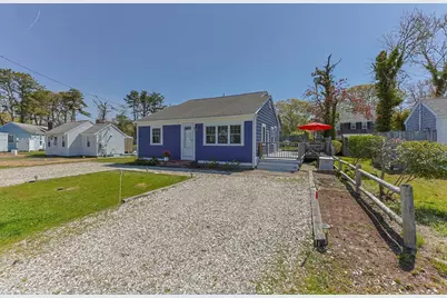 10 Cranberry Ln, Dennis, MA 02639 - Photo 2