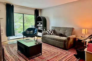 10 Linda Ln, Boston, MA 02125 - Photo 4