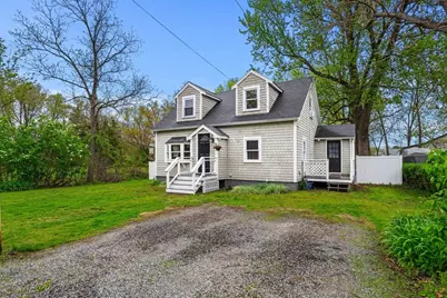 18 Forest Ave, Essex, MA 01929 - Photo 2