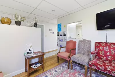1051 Beacon #408, Brookline, MA 02446 - Photo 10