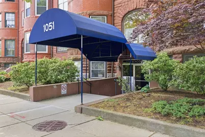 1051 Beacon #408, Brookline, MA 02446 - Photo 4