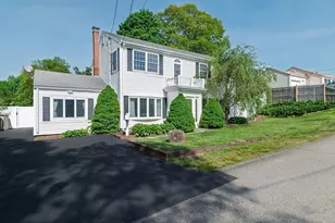 29 Karen Ln, Weymouth, MA 02188 - Photo 2