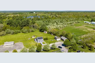 576 Faunce Corner Rd, Dartmouth, MA 02747 - Photo 4