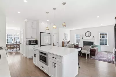 10 Cranberry Farm Rd, Plymouth, MA 02360 - Photo 2