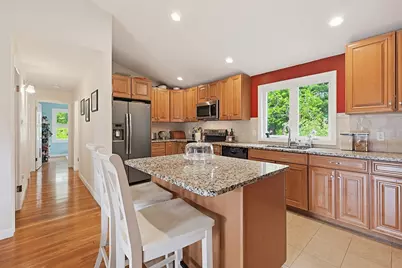 67 Handy St, Attleboro, MA 02703 - Photo 6