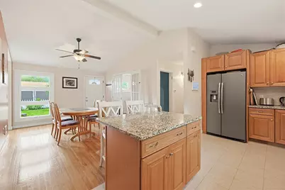 67 Handy St, Attleboro, MA 02703 - Photo 8