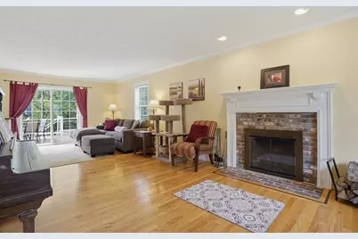 34 Harbor Light Road, Leominster, MA 01453 - Photo 6