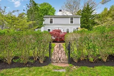 120 Ocean View Avenue, Barnstable, MA 02635 - Photo 2