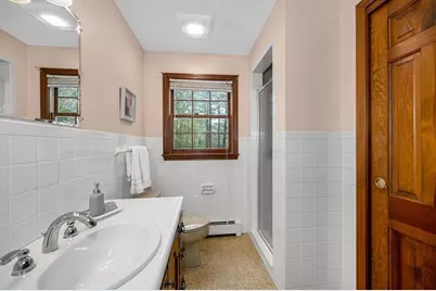 385 N Broadway, Haverhill, MA 01832 - Photo 10