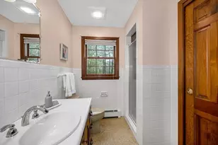 385 N Broadway, Haverhill, MA 01832 - Photo 10