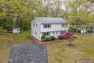 385 N Broadway, Haverhill, MA 01832 - Photo 2
