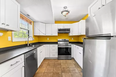 365 Aiken Ave #11, Lowell, MA 01850 - Photo 2