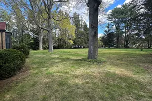 1049 Tucker Rd, Dartmouth, MA 02747 - Photo 20