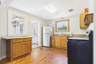 5 Barber St, Springfield, MA 01109 - Photo 22