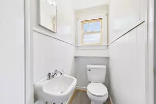 5 Barber St, Springfield, MA 01109 - Photo 18