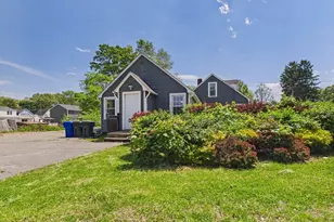 5 Barber St, Springfield, MA 01109 - Photo 4