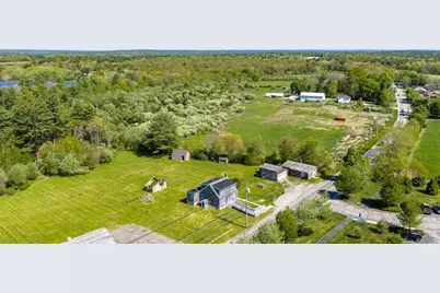 576 Faunce Corner, Dartmouth, MA 02747 - Photo 2