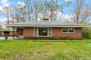 614 Parker St, Gardner, MA 01440 - Photo 2